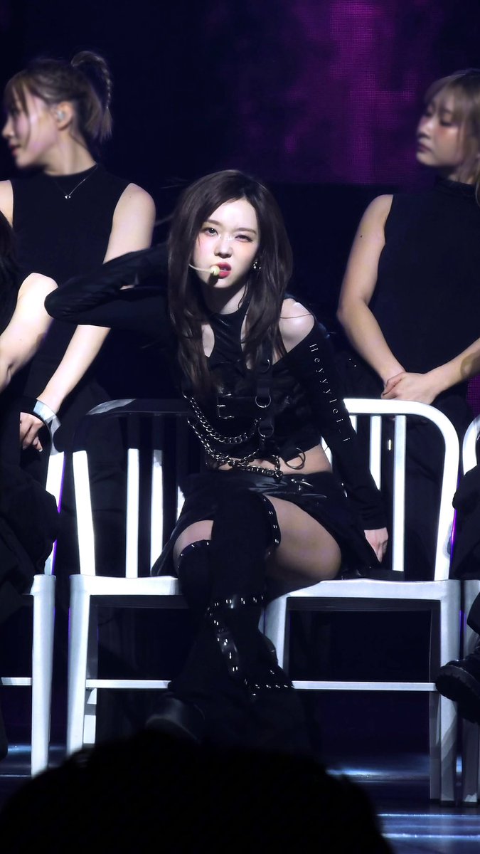 레이 ^･֊･^ ੭ tweet media