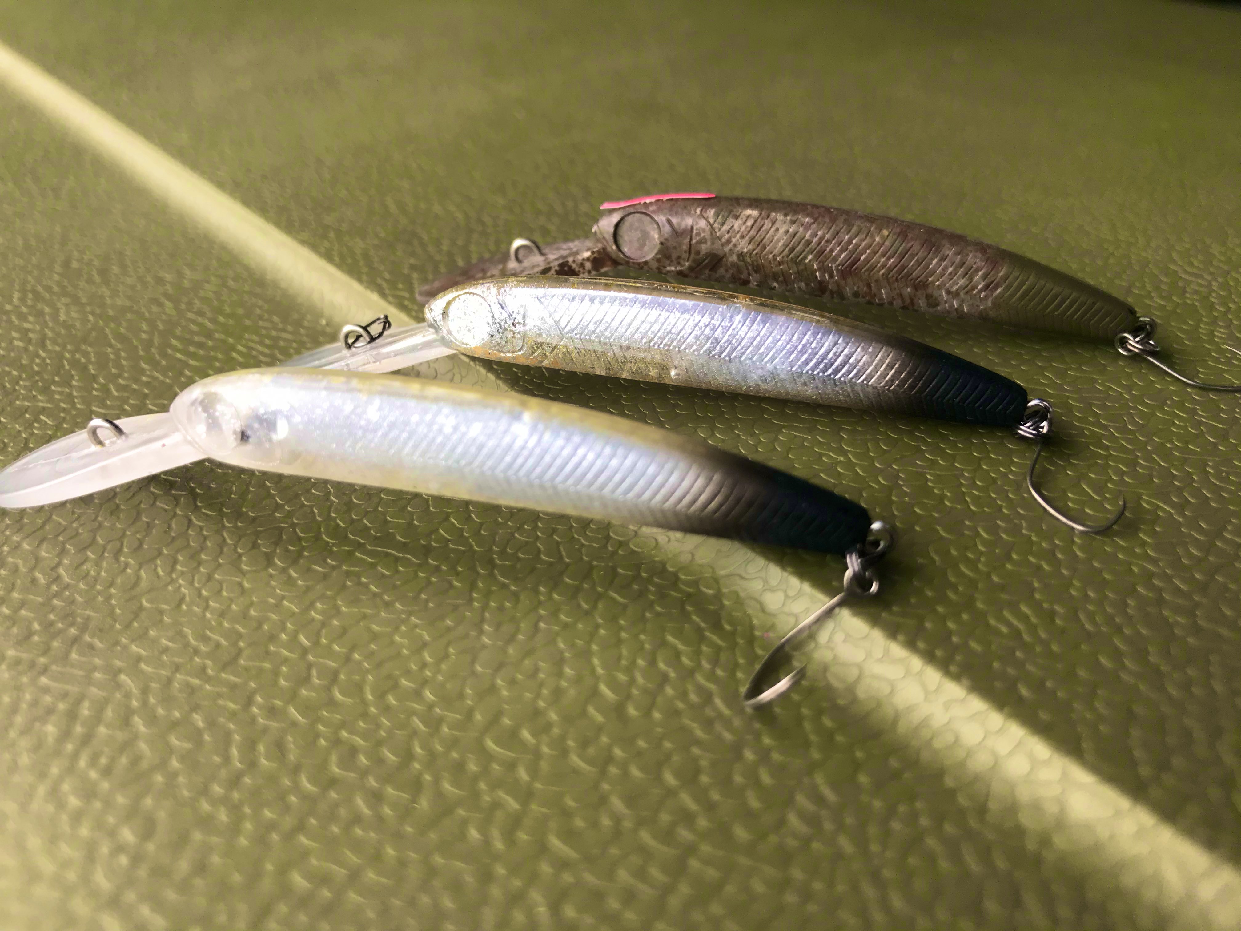 MB-JP-WHITE-BATTERED-4-VG-RW-