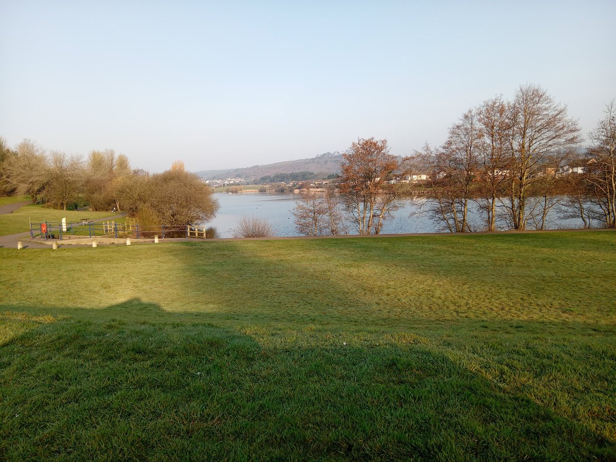 Bore da pawb Parc Dwr Sandy, this morning looking amazing