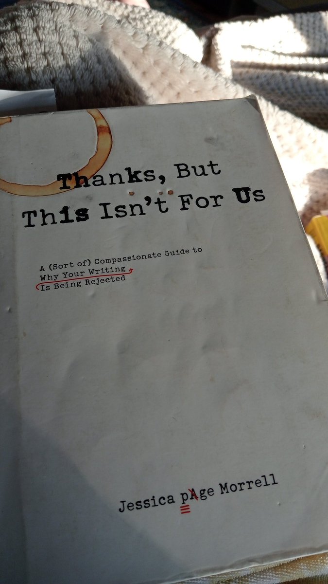 bookish_gardy's tweet image. So many writers workshops talk about &apos;what&apos;. This book shows &apos;how&apos;. A super handy checklist ✅ when you are mid-manuscript #writerslife #editortips