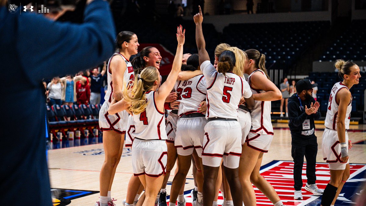 Belmont WBasketball (@belmontwbb) on Twitter photo Bruins headed to <a href="/wbitwbb/">Women’s Basketball Invitation Tournament</a> quarterfinals following 21-point comeback victory and <a href="/Jailynbanks3/">Jbanks30</a>'s game-winning layup Sunday afternoon 🆚 Northern Arizona at The Curb 🐻🏀
Full recap from Sunday 📰 🔗 bit.ly/41Nvv5m
#ItsBruinTime | #Splashville | #ElevateTheGame | #WBIT Bruins headed to <a href="/wbitwbb/">Women’s Basketball Invitation Tournament</a> quarterfinals following 21-point comeback victory and <a href="/Jailynbanks3/">Jbanks30</a>'s game-winning layup Sunday afternoon 🆚 Northern Arizona at The Curb 🐻🏀
Full recap from Sunday 📰 🔗 bit.ly/41Nvv5m
#ItsBruinTime | #Splashville | #ElevateTheGame | #WBIT