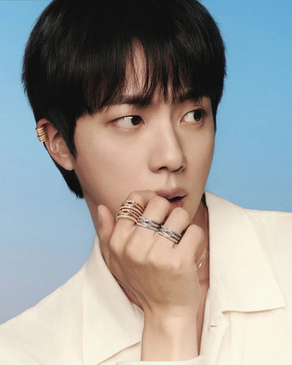 #BTS #JIN 着用のビジュアルも公開！ フレッドの新作「フォース 10 ライズ」が発売。
voguejapan.visitlink.me/fA142h