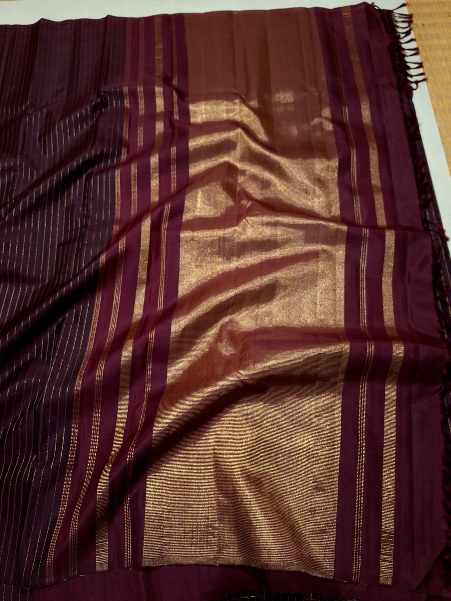 GO2Peak's tweet image. Namaskaram 🙏. Shubha Soma Vaara. Beautiful #puresilk #purezari handloom silk saree in brown color...

Immediate dispatch if orders confirmed before 3 pm. 

Certified by @silkmarkindia prompt delivery 3 - 4 days. 

Next day delivery for bangalore and Chennai 90% chance.