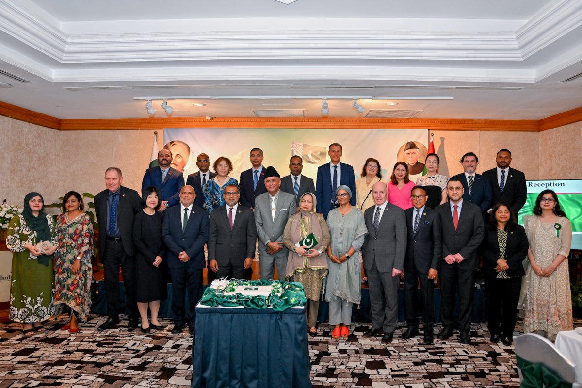 Privileged to welcome H.E. <a href="/abkhaleel/">Abdulla Khaleel</a>  as the Chief Guest at Pakistan Day Reception. We feel honoured to host Hon. Cabinet Ministers, SMs,  HCs /Ambs, Sr. functionaries, distinguished guests &amp;🇵🇰 community for their remarkable participation to celebrate the #PakistanDay together.