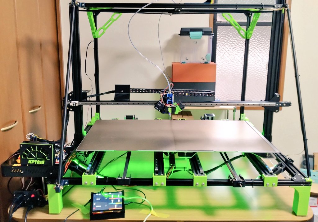 duca_400's tweet photo. @Sovol3d CR-10S5とKP3S(Klipper,AfterBurner改造したもの)をベースに大型化改造
現在の仕様
BuildSize:X-820mm,Y-400mm,Z-450mm
ヒートベッド410mm×2
KP3Sのボードを使用して24v化、RaspberryPi3+と合わせてKlipper化
Phaetus APUS,2040ファンツイン
x,y軸リニア化など…まだまだ改造中☺️
#MODITYOURWAY #SOVOL https://t.co/Gc9RYNsRuQ