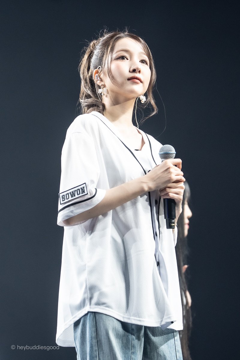 heybuddiesgood's tweet image. 20250322  Kaohsiung
GFRIEND 10th Anniversary＜Season of Memories＞

誰能抵擋隊長寵粉的眼神😵‍💫

#GFRIEND10thanniversary_in_kaohsiung #GFRIEND10thanniversary 
#GFRIEND 
#SOWON