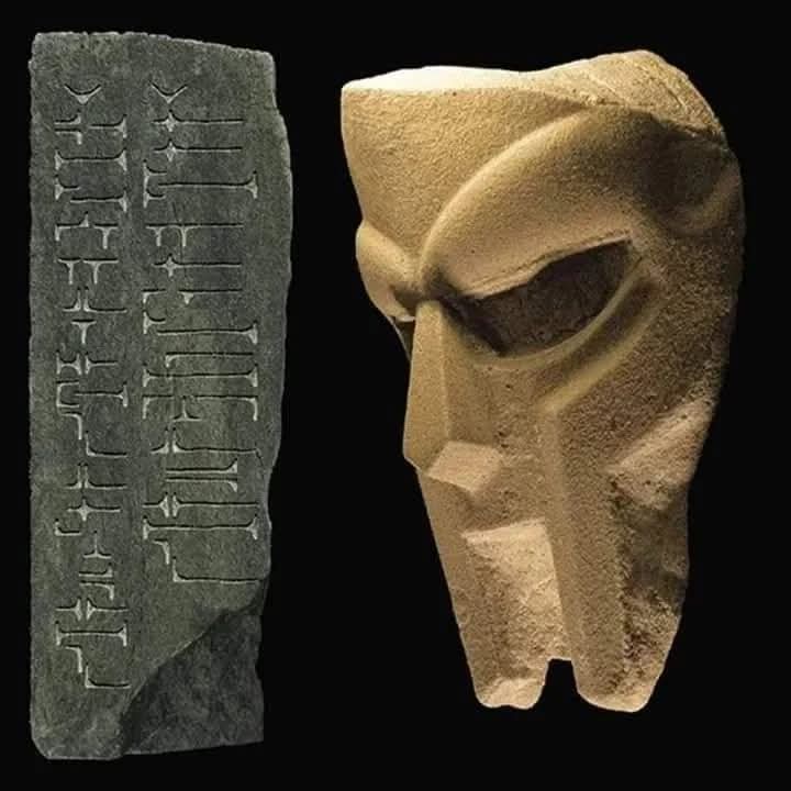 GoodRapMuzik's tweet photo. Un día como hoy, hace 16 años, salía el sexto álbum solista de #MF_Doom Born Like This de 2009 🎧🔊🎶 @MFDOOM
#RIP_MF_Doom ☝🏻 https://t.co/uDaBd9JHD3
