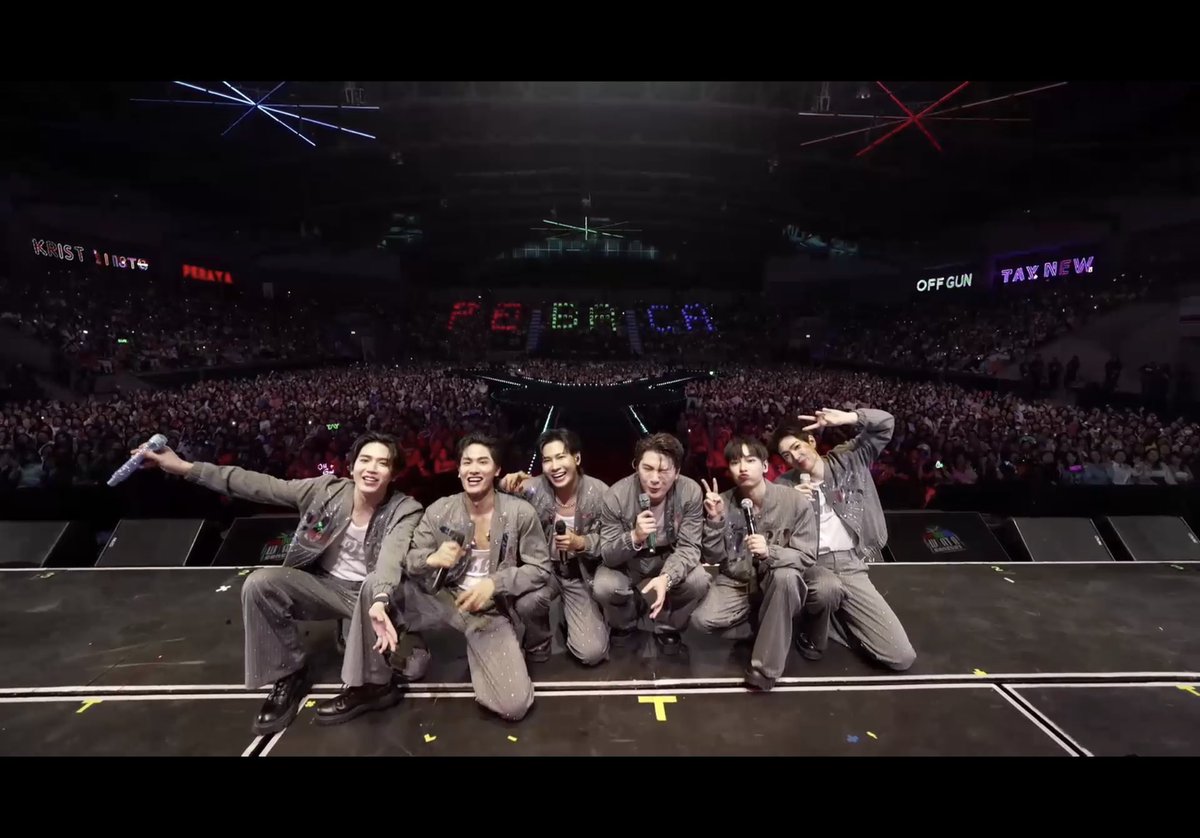 AMLightBox's tweet image. ขอบคุณแฟนคลับ คริส พีรวัส, สิงโต ปราชญา, ออฟ จุมพล, กัน อรรถพันธ์, เต ตะวัน และ นิว ฐิติภูมิ ที่ไว้ใจเลือกใช้กล่องไฟของทางร้านนะคะ ขอบคุณเจ้าของภาพด้วยค่ะ 😊🙏🏻 | 22.03.2025 #PEBACAconcert #ReviewAMLightBox
