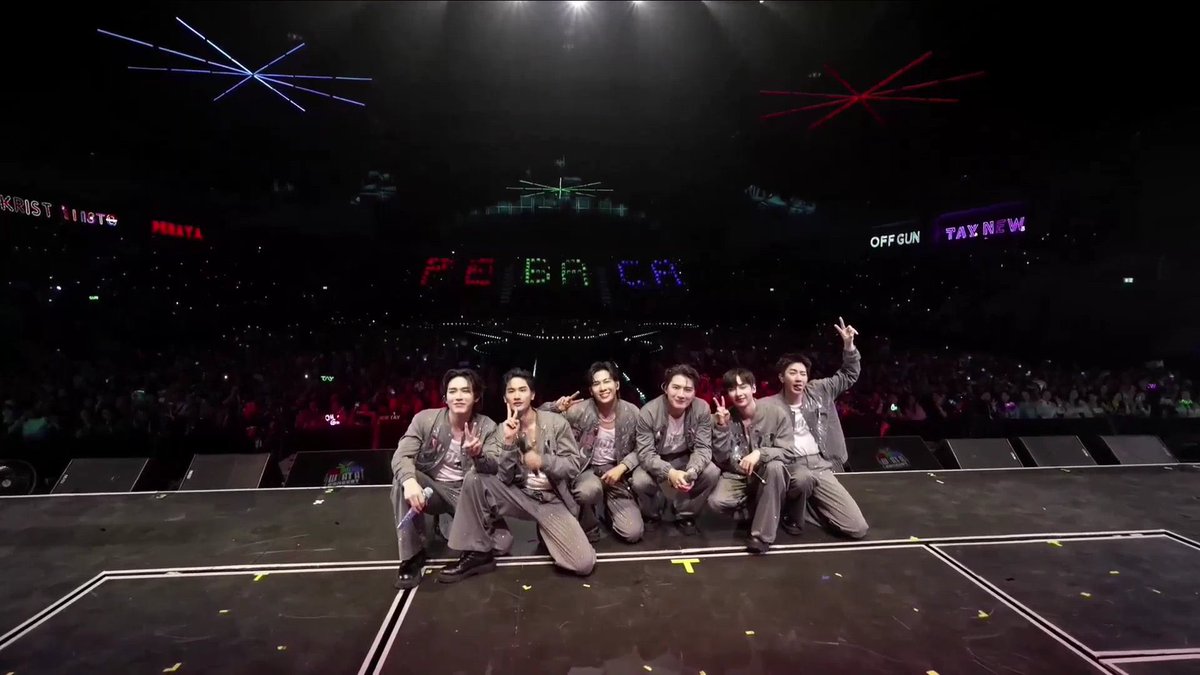 AMLightBox's tweet image. ขอบคุณแฟนคลับ คริส พีรวัส, สิงโต ปราชญา, ออฟ จุมพล, กัน อรรถพันธ์, เต ตะวัน และ นิว ฐิติภูมิ ที่ไว้ใจเลือกใช้กล่องไฟของทางร้านนะคะ ขอบคุณเจ้าของภาพด้วยค่ะ 😊🙏🏻 | 22.03.2025 #PEBACAconcert #ReviewAMLightBox