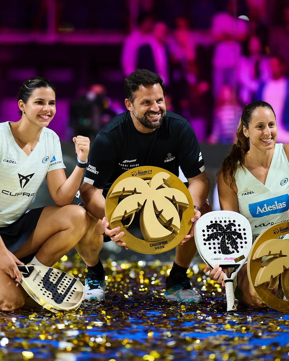 Delfi Brea (@delfibrea) on Twitter photo CAMPEONASSSSS X3 😭😭
a disfrutar a full el momento equipazo!!! muchísimo esfuerzo para estar teniendo estas semanas y jugar así <a href="/gemmatriay/">Gemma Triay</a> 👏🏻❤️🔥
GRACIAS a los que creen y confían en nosotras, a nuestro equipo y familias que no se ve, son imprescindibles 🙏🏻
Thankkk u Miami! 🤍 CAMPEONASSSSS X3 😭😭
a disfrutar a full el momento equipazo!!! muchísimo esfuerzo para estar teniendo estas semanas y jugar así <a href="/gemmatriay/">Gemma Triay</a> 👏🏻❤️🔥
GRACIAS a los que creen y confían en nosotras, a nuestro equipo y familias que no se ve, son imprescindibles 🙏🏻
Thankkk u Miami! 🤍