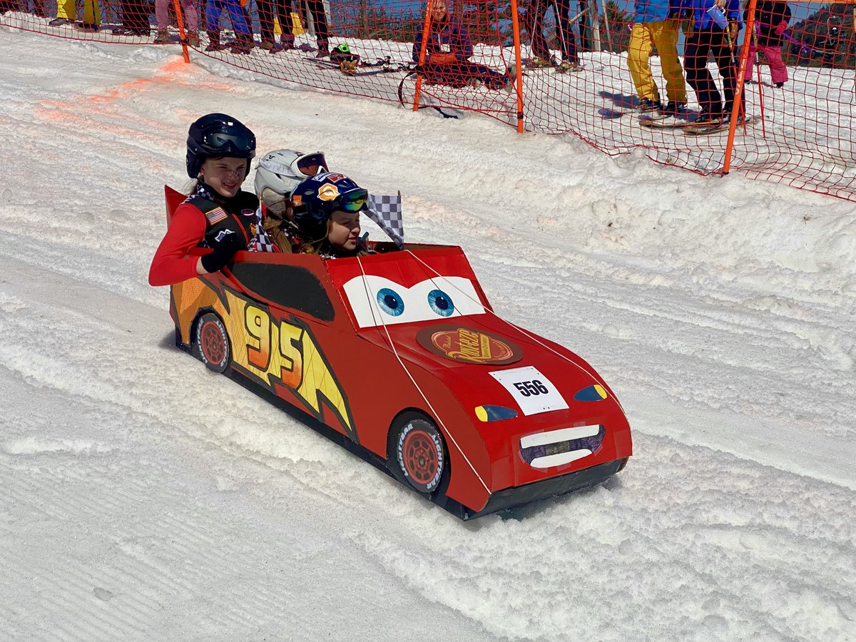 KingPineSkiArea's tweet photo. It was a great yesterday with plenty of sun, fast runs, smiles and a few yard sales! Congratulations to all participants...can't wait to see you again next year! #LetsGoRacing #IAmSpeed #ShakeNBake 🏁⏱️🏆 https://t.co/b7tBxVVo3Y