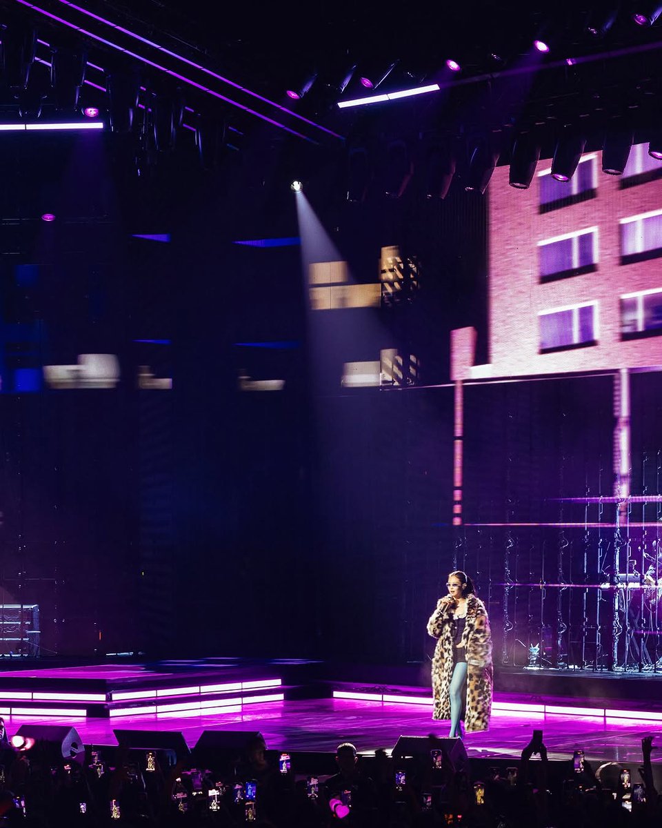 _blackpinkita's tweet image. #JENNIEinParis #RubyExperienceParis