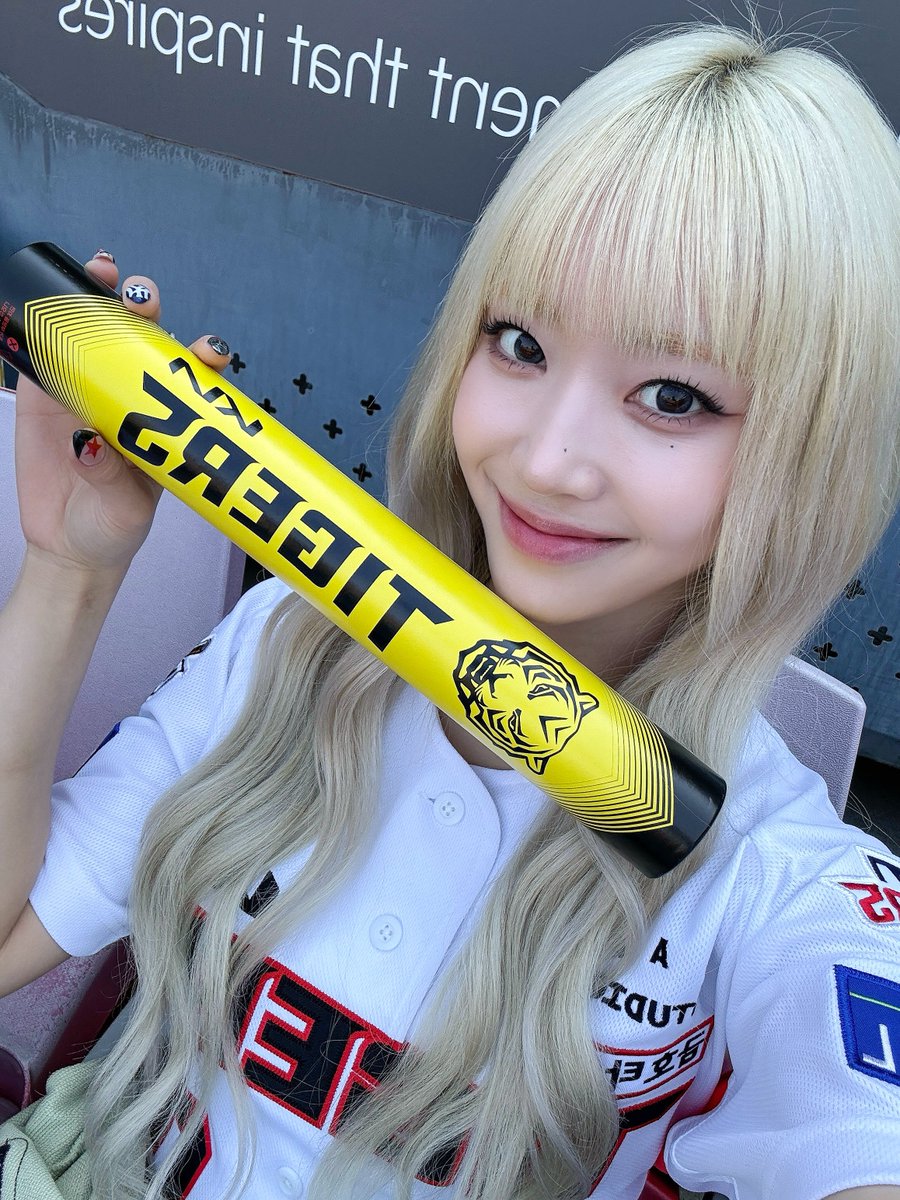 STAYC(스테이씨) tweet media