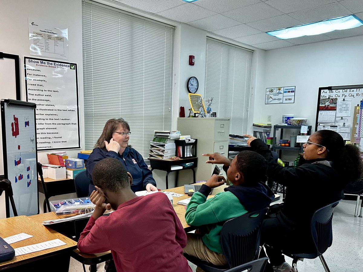 I so enjoyed getting to visit these fabulous <a href="/LindamoodBell/">Lindamood-Bell</a> classes at <a href="/GullattES1/">GullattES</a> today. What positive learning environments! 🦅💙💛