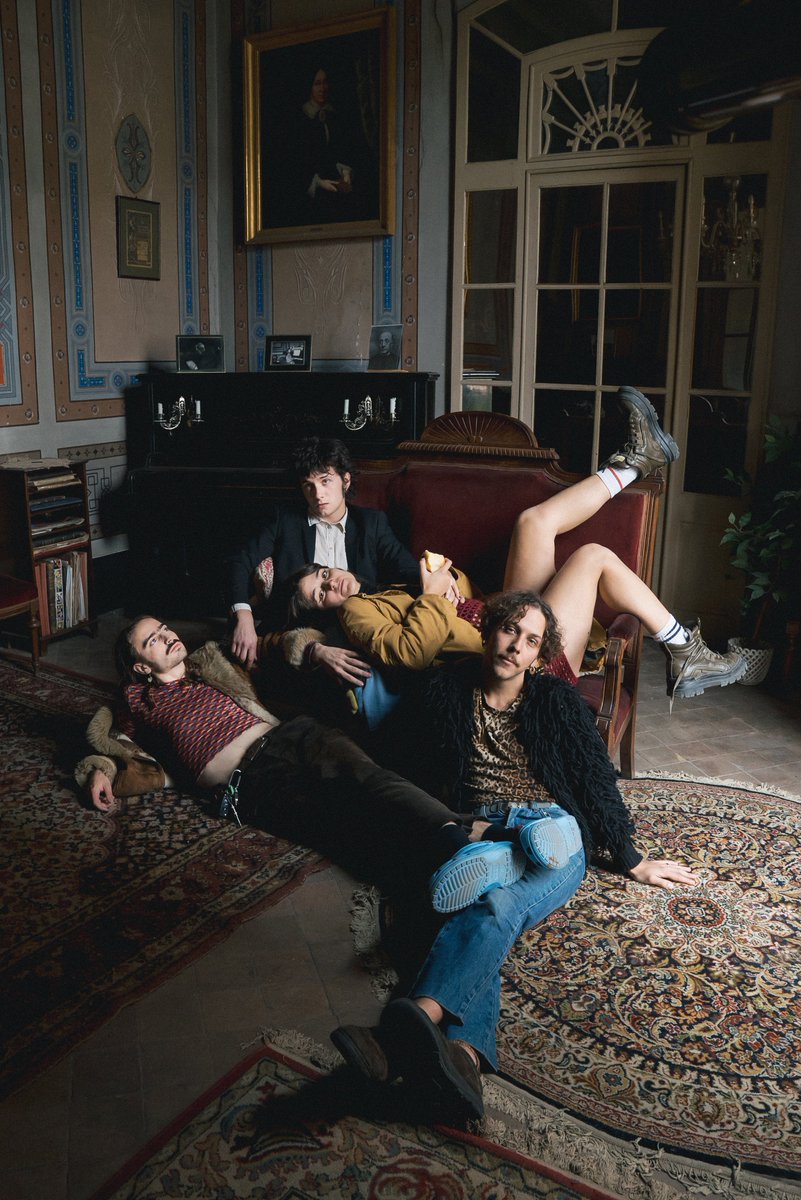 Bankrobber (@bankrobberbcn) on Twitter photo Aquest divendres, <a href="/remeifresca/">Remei de Ca la Fresca</a> en concert a l'<a href="/ateneu9b/">AteneuPopular9Barris</a>, presentant "L'ham de la pregunta" dins el cicle #Cítric i compartint nit amb Los Voluble. Entrades aquí: es.patronbase.com/_Ateneu9B/Seat… Aquest divendres, <a href="/remeifresca/">Remei de Ca la Fresca</a> en concert a l'<a href="/ateneu9b/">AteneuPopular9Barris</a>, presentant "L'ham de la pregunta" dins el cicle #Cítric i compartint nit amb Los Voluble. Entrades aquí: es.patronbase.com/_Ateneu9B/Seat…