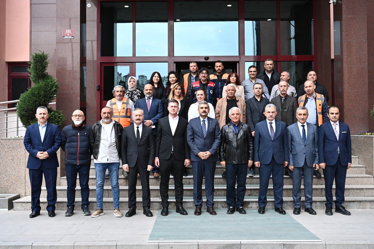 DiSK_Genel_is's tweet photo. Sendikamız ile Mamak Belediyesi arasında TİS töreni yapıldı. 
Törene Genel Başkanımız Remzi Çalışkan , Mamak Belediye Başkanı Veli Gündüz Şahin, Ankara 2 Nolu Şube Başkanımız Turan Tibukoğlu ve şube yönetim kurulu üyeleri katıldı. @veligunduzsahin @MamakBelediyesi https://t.co/Kq87wn12Q5