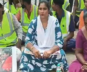 samooganidhi's tweet image. சவுக்கு சங்கர் வீட்டை சூறையாடிய தூய்மை பணியாளர் இவங்க தான்😂😂

Uniform வக்கீல் மாறி இருக்குல்ல😂😂

மாட்டிக்கிட்ட பங்கு @arivalayam