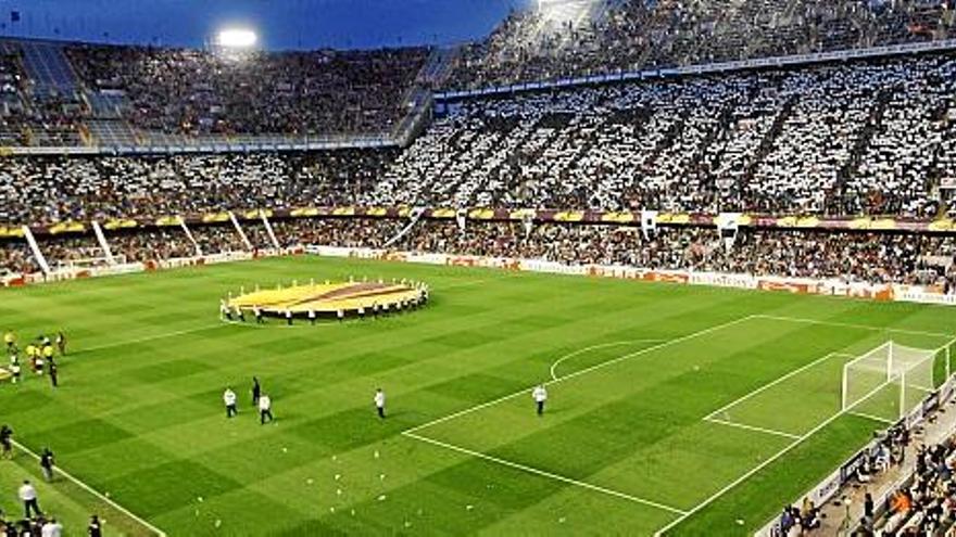 josean0728's tweet photo. Cargarse Mestalla es un ATENTADO al patrimonio cultural e historico de la ciudad y del deporte mundial https://t.co/uJ3SlDsJpJ