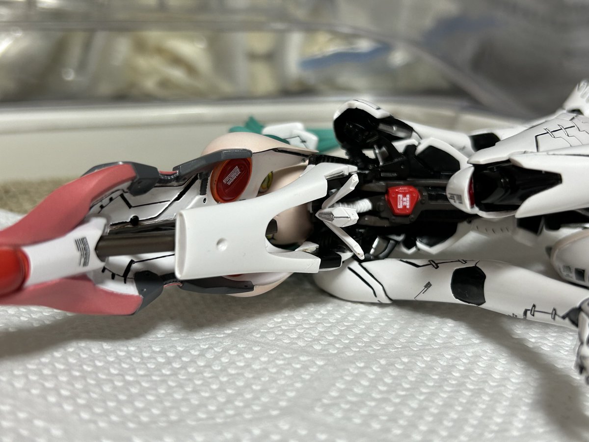 S.M.P.Ko2 typeB STRIKES BACK!! 村上隆 原型製作:東海村原八/あさの