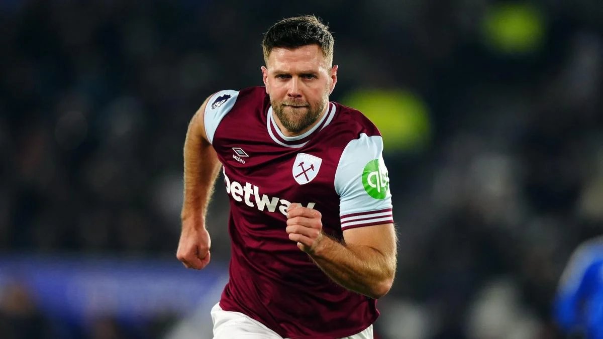 🚨 Füllkrug update! 🚨
West Ham’s Niclas Füllkrug says "Ich bin auf einem guten Weg. Ich bin wieder im Teamtraining und werde langsam herangeführt. Aber es war ja auch eine längere Verletzung."
The striker has been sidelined for 2+ months with Achilles &amp; thigh issues.⚒️ #WHUFC