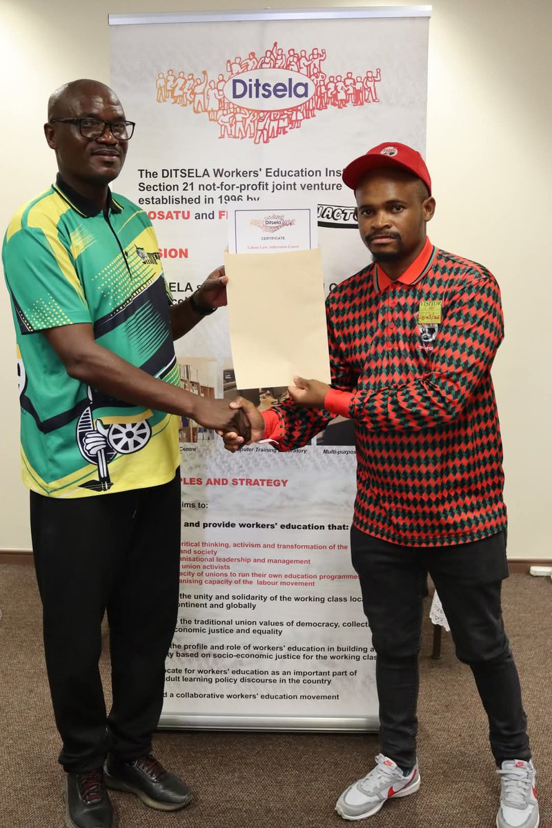 _cosatu's tweet photo. #COSATU affiliated trade unions completed Arbitration programme at #Ditsela Institute
#DITSELA #workerseducation #basebenzi #arbitration https://t.co/fbWwe5CEon