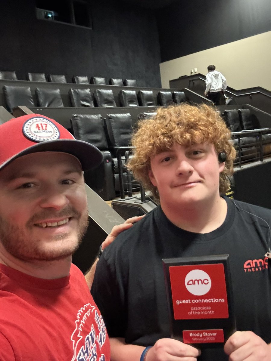 Employee of the month alert! Congrats <a href="/stover_79/">Brody Stover</a> <a href="/AMCTheatres/">AMC Theatres</a> 💪🐐