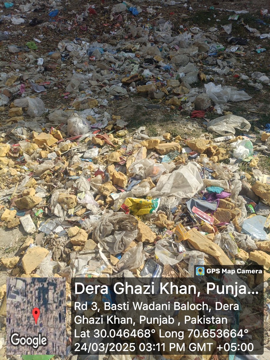 SKM11th's tweet photo. @SMUReforms @MaryamNSharif @AmjadHafeez19 @GovtofPunjabPK I am highlighting an issue that is so long. There is a huge amount of garbage and no proper system of disposable. I complained about a year ago and you did a very good job and resolved my complaint but now this issue is for about 3 months. So kindly resolve this https://t.co/WKNPLF3AwR