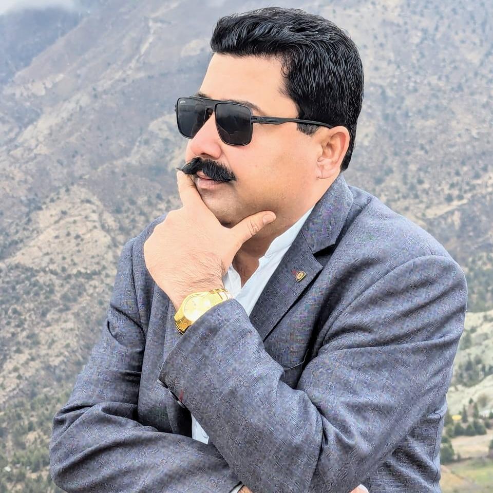 haneef_memon20's tweet photo. #NewProfilePic https://t.co/72fb55EVL6