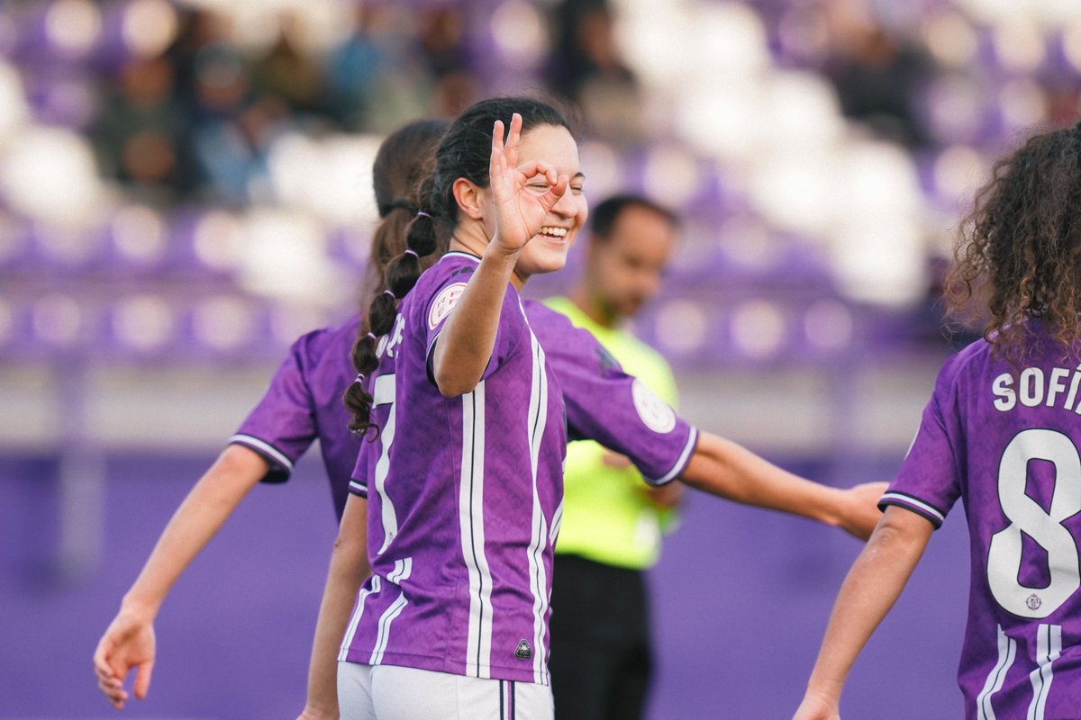 👌🏻💜 Día perfecto

⚽️⚽️⚽️⚽️ <a href="/carmennduque/">Carmen</a>