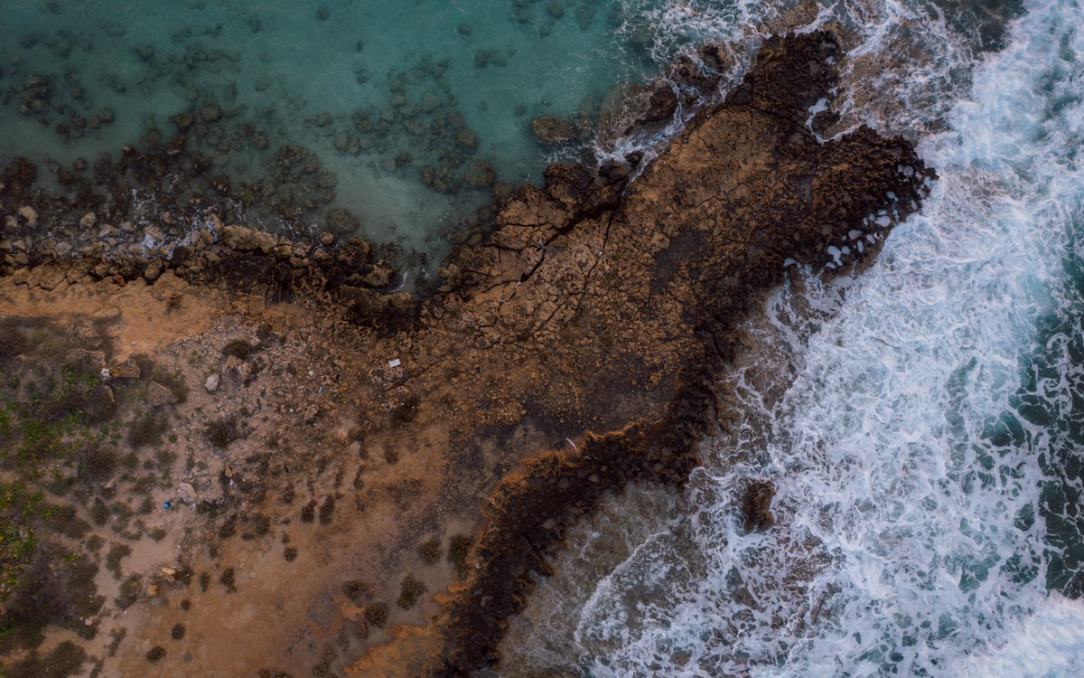 Nature never gets it wrong. A close-up of Capo Bay’s heart-shaped island. 🩵