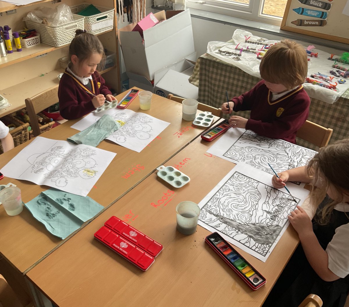 PDA_Rec's tweet image. Some faaaaantastic Van Gogh inspired art using water colours. We loved listening to starry starry night whilst painting to inspire us even more⭐️ #pdaart