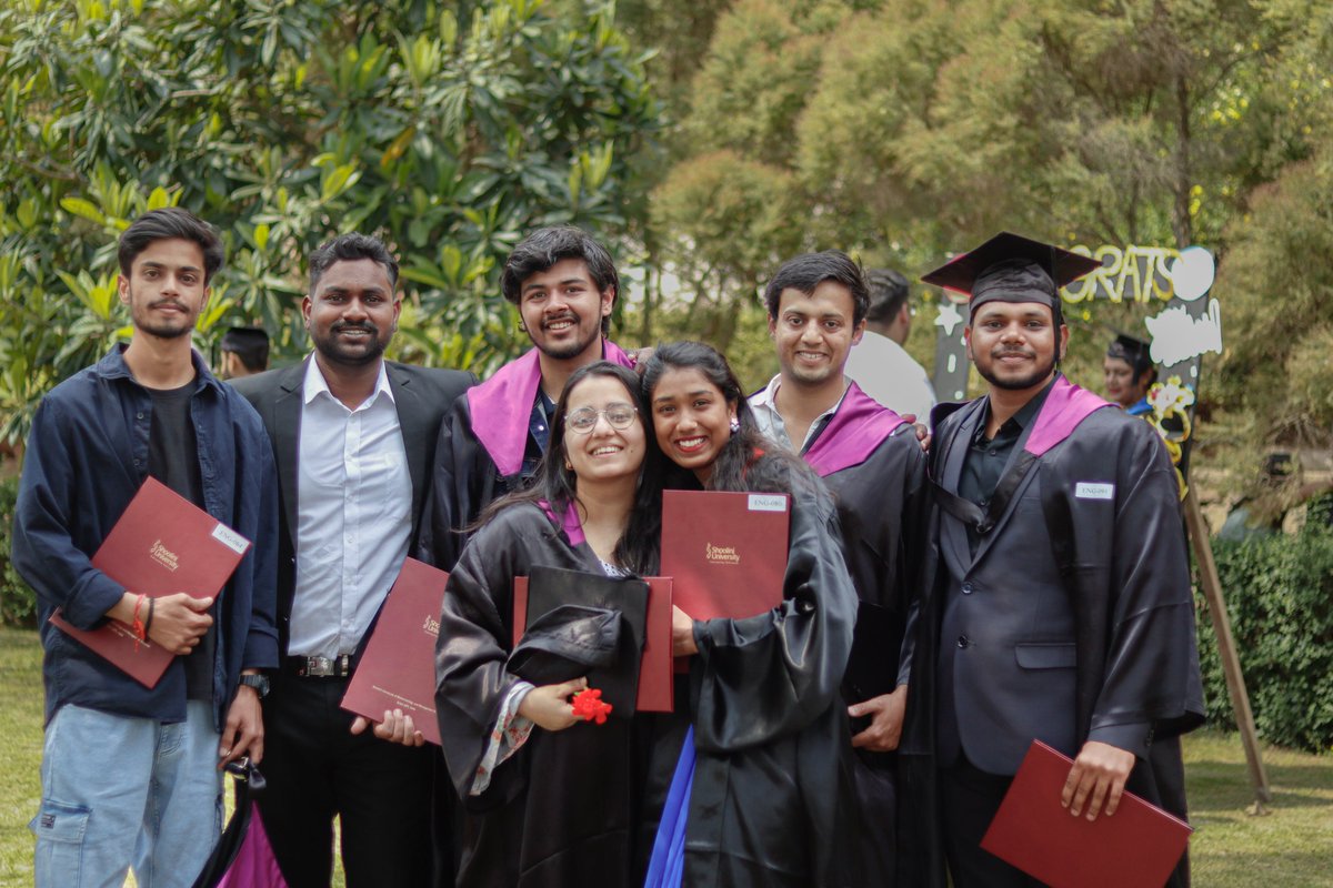 ShooliniUniv's tweet photo. Shoolinians, You Made It! ❤️
It is the time to celebrate all the hard work that led to this joyful occasion. Take a look at the prettiest photos from the Convocation 2025. 🤌🏻
#Convocation2025 #graduationday #Memories #grads #convocation #graduation #shoolini #shooliniuniversity https://t.co/UxjSlemxBN