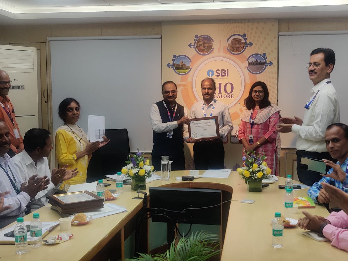 SubKIMPACT's tweet image. Recognitions are always a moment of pride. One such milestone for the Karnataka Team of our ANM Vertical for good performance in Financial Inclusion.

#subk #FinancialInclusion