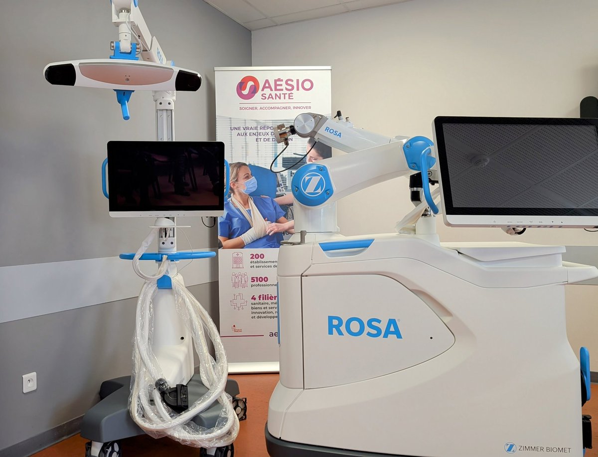 🏥 En direct de la Clinique Mutualiste Catalane à #Perpignan pour la présentation du nouveau robot chirurgical Rosa Knee. 
👨‍⚕️ La clinique <a href="/AesioSante/">AÉSIO Santé</a> est le 1er établissement des #PyreneesOrientales à accueillir cette technologie de pointe pour la prothèse du genou

<a href="/zimmerbiomet/">Zimmer Biomet</a>