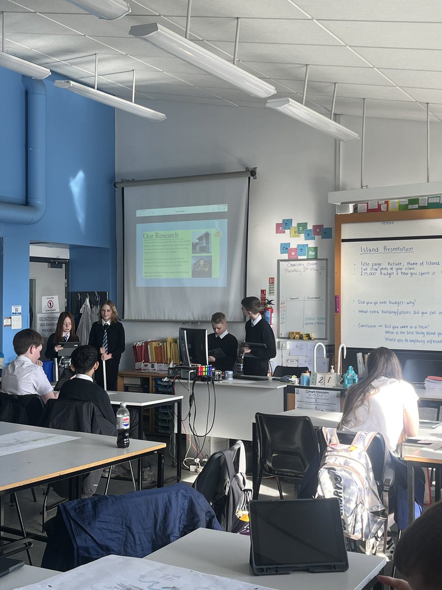 Miss Burns tweet media