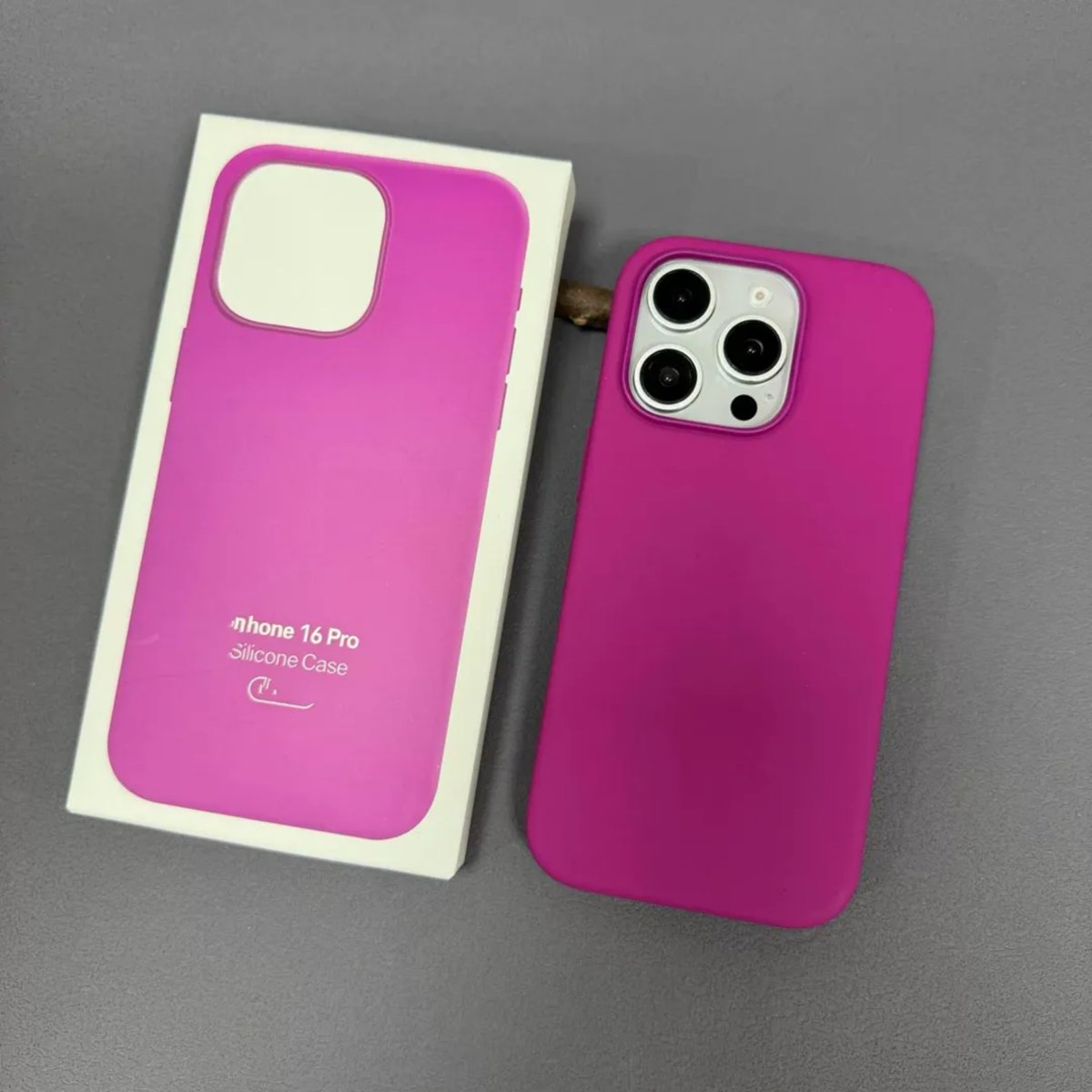 mrklassonline's tweet image. 🌈 Add a Splash of Color to Your iPhone! 🌈

Upgrade your style with our Colorful MagSafe Cases – the perfect blend of vibrant design, strong protection, and MagSafe compatibility! 🔥📱

 #iphoneaccessories #phonecovers #mobilecases