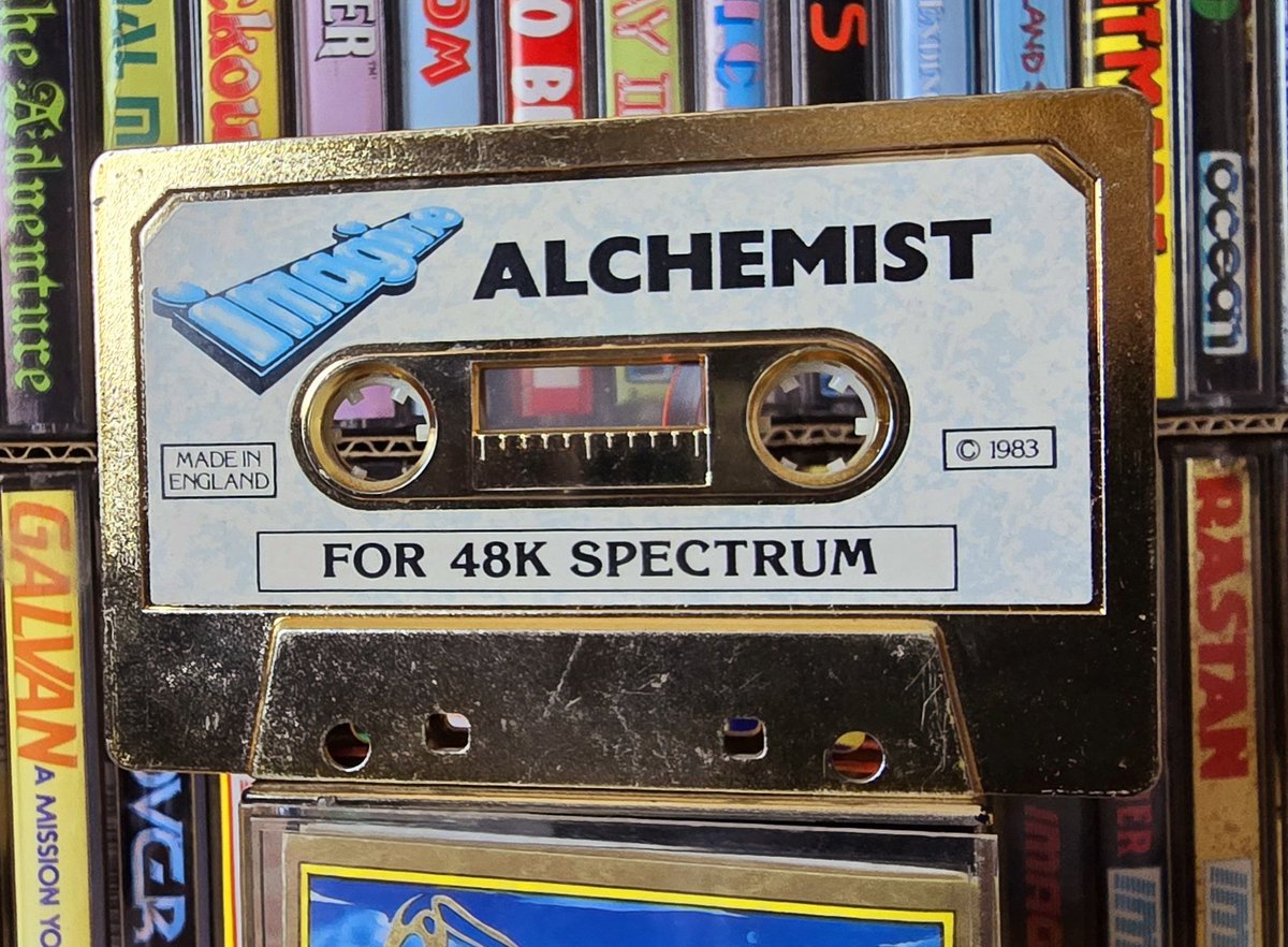 MarkRJones1970's tweet image. Not forgetting #ImagineSoftware &apos;s shiny, attractive &amp;amp; 24 carat (lie!) GOLD edition of Alchemist for the #ZXSpectrum 

#RetroGaming
