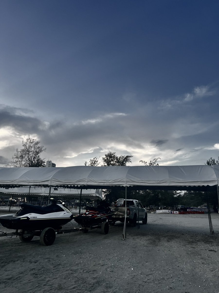 witsawa (@liar9s) on Twitter photo 