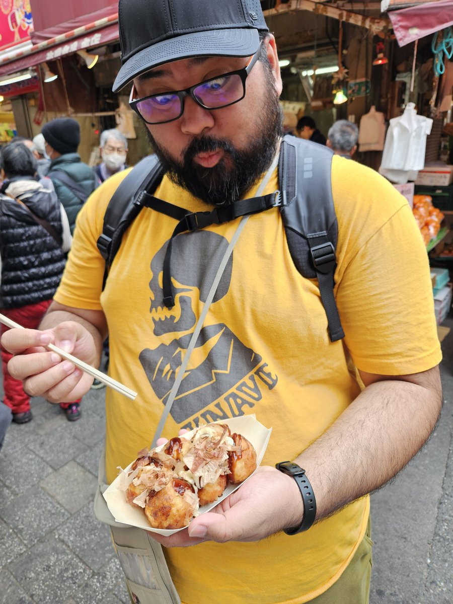 Revy_C's tweet image. Japan Day 10

Ameyoko's street market under the train tracks. Street food galore. More conveyor belt sushi but as you finished plates it plays a gachapon sequence that gives you prizes