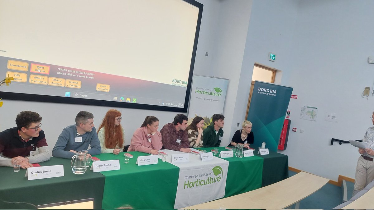 All go with quiz master Paul at <a href="/CIHort/">Chartered Institute of Horticulture</a> #YoungHort Ireland final!

<a href="/DiscoverCAFRE/">CAFRE</a> <a href="/SETUHort/">SETUHorticulture</a> <a href="/Homelandretail/">Homeland</a> <a href="/teagasc/">Teagasc</a> all represented in the final.