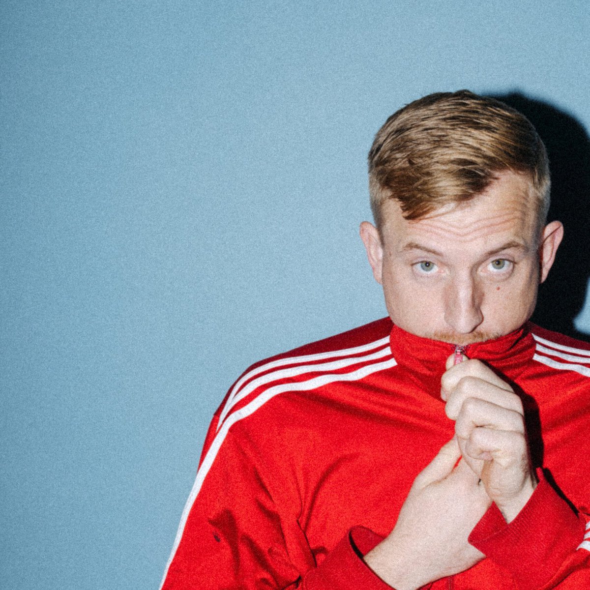 Am 26. &amp; 27. MÄRZ im #7sternwohnzimmer: 
<a href="/HubertusKoch/">Hubertus Koch</a> "Lost Boy" - Lesetour 2025
Hosted by Konzertdirektion Ost | Status: Sold Out #servicepost