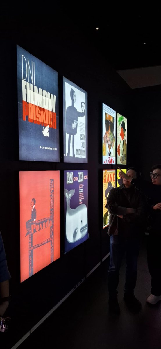 Przedstawiciele Muzeum Sztuki w Shenzhen i Muzeum Narodowego w Poznaniu podpisali w Chinach memorandum o współpracy kulturalnej i artystycznej. Wkrótce wspólne przedsięwzięcia.
Delegacja MNP odwiedziła w Shenzhen wystawę "Świerzy, Górka, Marszałek: mistrzowie plakatu".