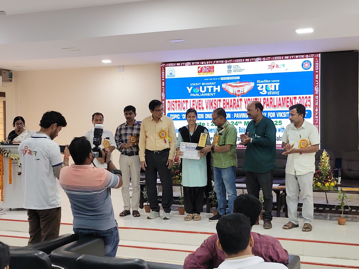 SCEBalasore's tweet photo. 𝗣𝗿𝗼𝘂𝗱 𝗠𝗼𝗺𝗲𝗻𝘁 𝗳𝗼𝗿 𝗦𝗖𝗘!

We are delighted to announce that our talented students 𝗠𝘀. 𝗞𝗮𝗷𝗼𝗹 𝗣𝗮𝗻𝗶𝗴𝗿𝗮𝗵𝗶 and 𝗠𝗿. 𝗕𝗵𝗮𝗯𝗮𝗯𝗮𝗻𝗷𝗮𝗻 𝗣𝗮𝗻𝗱𝗮 have been selected for the 𝗦𝘁𝗮𝘁𝗲 𝗟𝗲𝘃𝗲𝗹 𝗖𝗼𝗺𝗽𝗲𝘁𝗶𝘁𝗶𝗼𝗻 𝗼𝗳 https://t.co/d1leHbvfJ6