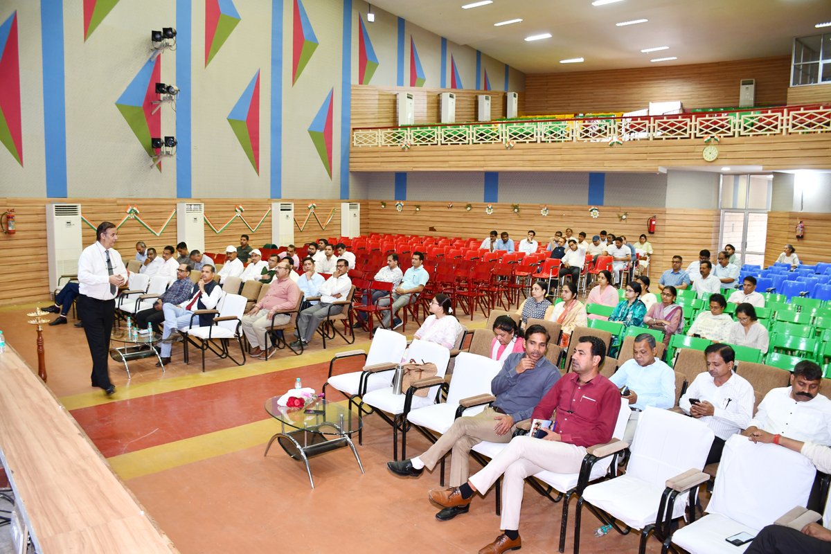 vnbpspilani's tweet image. POSH &amp;amp; POCSO Training for Staff at BPS Pilani
Birla Public School, Pilani, organized an informative training session on POSH (Prevention of Sexual Harassment) and POCSO (Protection of Children from Sexual Offences) for its staff. 
#POSHTraining #POCSOAwareness #SafeEnvironment