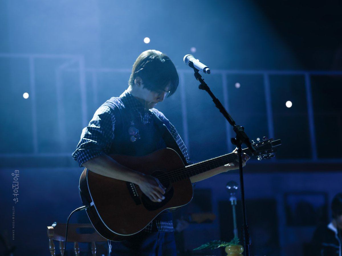 sanha_ggoya's tweet image. 250321 사나잇

멋있다 윤산하⸜( ˙ ˘ ˙)⸝♡

#산하 #윤산하 #YOONSANHA 
#ユンサナ #아스트로 #윤산하_너만보여 #ASTRO #DUSK #DIVE #SANiGHT