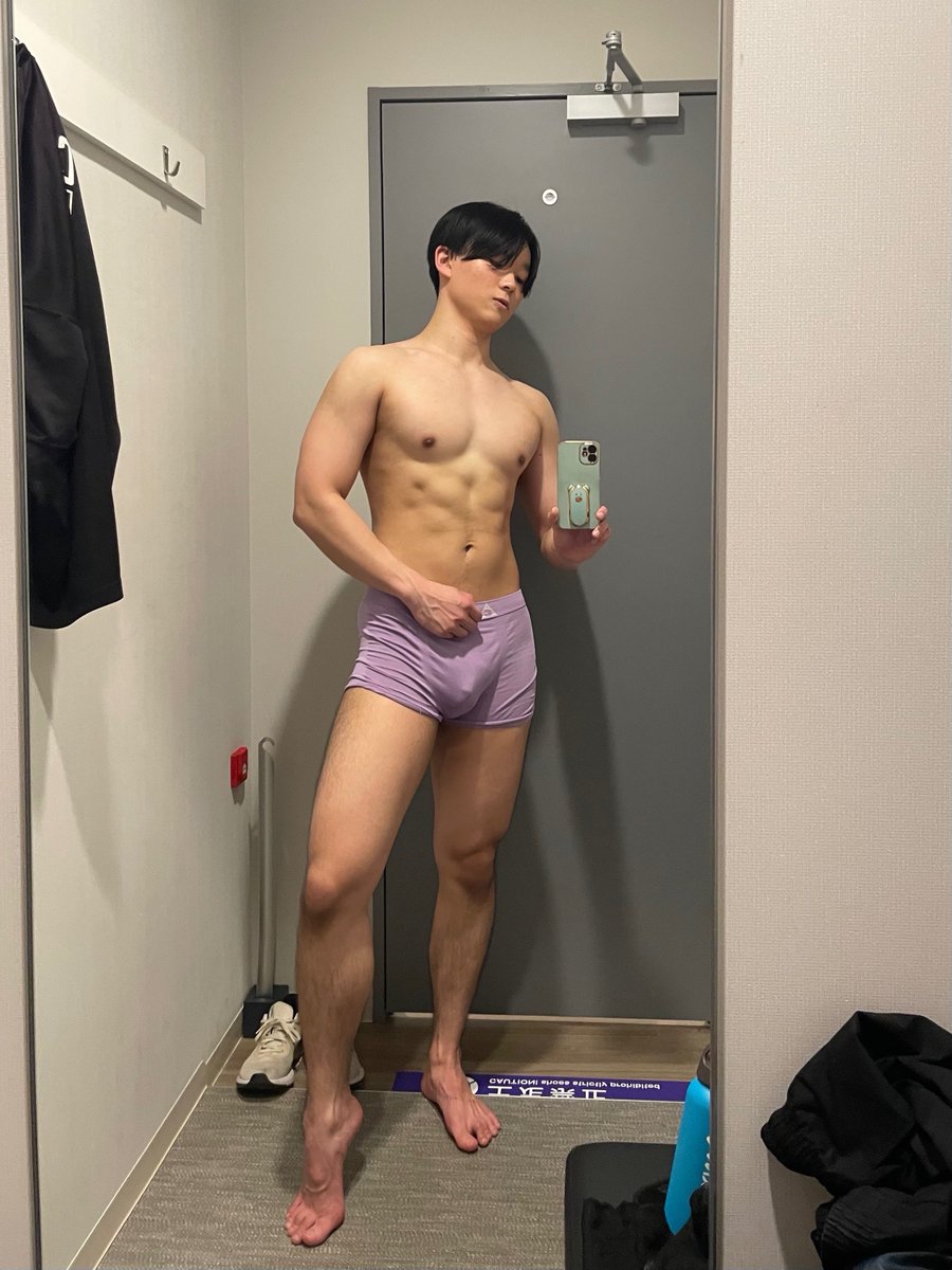 アブローラー100回954日
スクワット100回14日目
腕立て100回14日目

6年間の学生生活を終え社会人になりやす！
社会人の皆様よろしくお願いします！