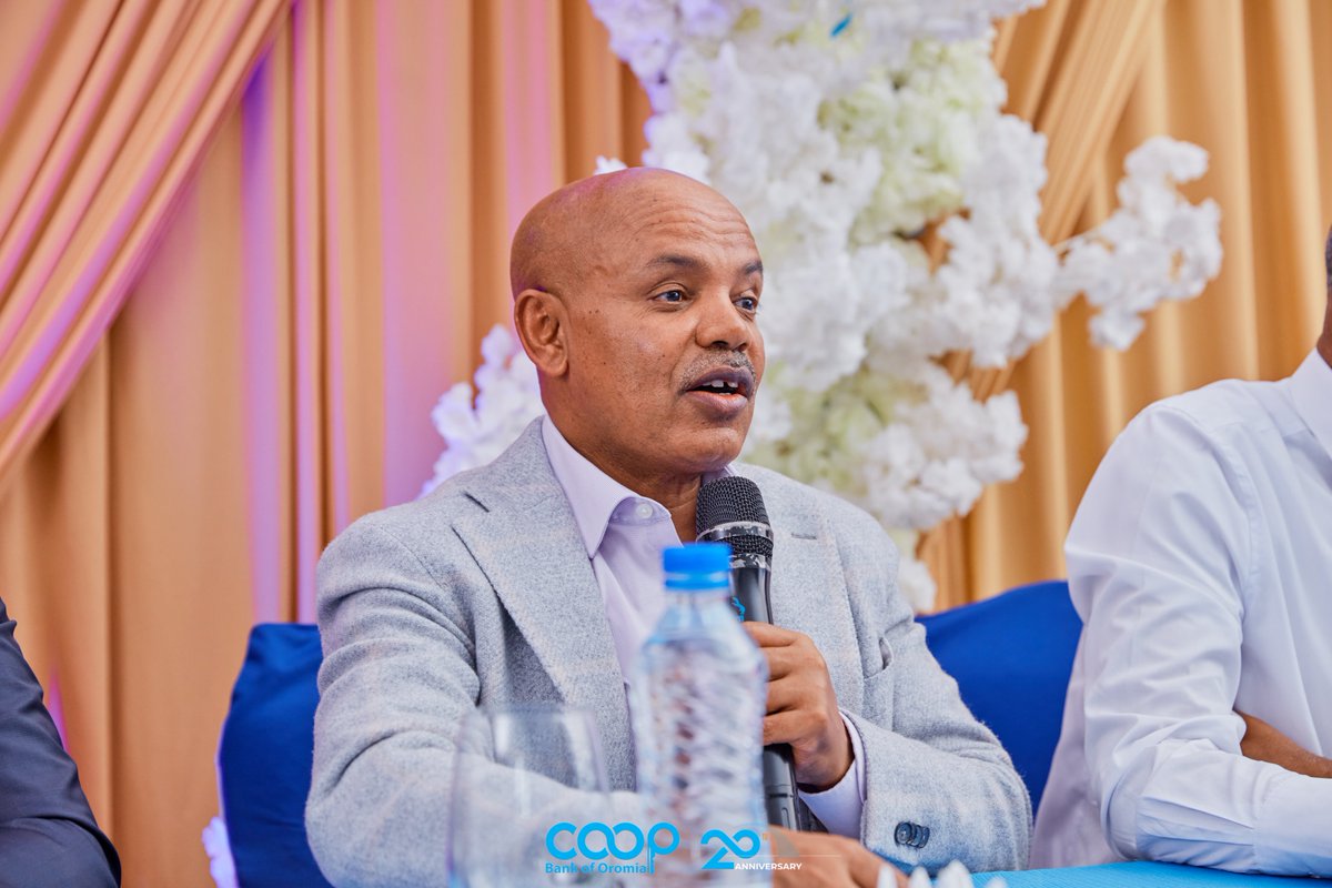Coopbankoromia's tweet photo. Today, our bank had a meaningful discussion with our valued customers in Shashemene Town.
Strengthening connections and shaping the future—together! 

#CustomerFirst #Coopbank #Coopbank20thAnniversary #20YearsOfGrowthAndEmpowerment #Project20For20 #CustomerEngagement #Shashemene https://t.co/2kvAUA6abi