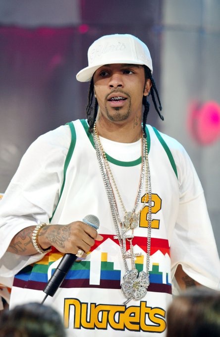 XXL's tweet image. ⬇️ TODAY IN HIP-HOP ⬇️

2005: T.I. and Lil’ Flip fight in the streets of Houston, TX after dissing each other in songs