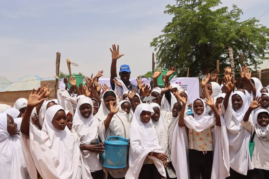 FranceInNigeria's tweet photo. 🇫🇷🤝🇳🇬 In Sokoto, @FAONigeria  &amp; @WFP conducted a field visit to assess the Aide Alimentaire Programmée (AAP), funded by France. This project strengthens nutrition, food security &amp; sustainable agriculture, benefiting vulnerable communities. 🌱🍚 #FranceInNigeria #FoodSecurity https://t.co/OqT1tDW0jq