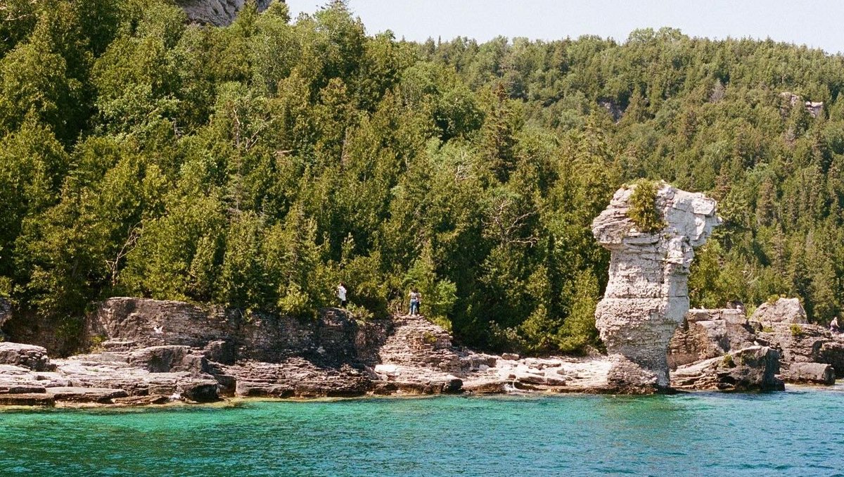 Heading to the Bruce Peninsula this summer? ☀️⁠
⁠
As a popular destination, it's important to book and plan ahead before you visit.
⁠
For more on planning and making the most of your trip, visit our website: explorethebruce.com/plan-your-visi…
⁠
#ExploreTheBruce #BruceCounty